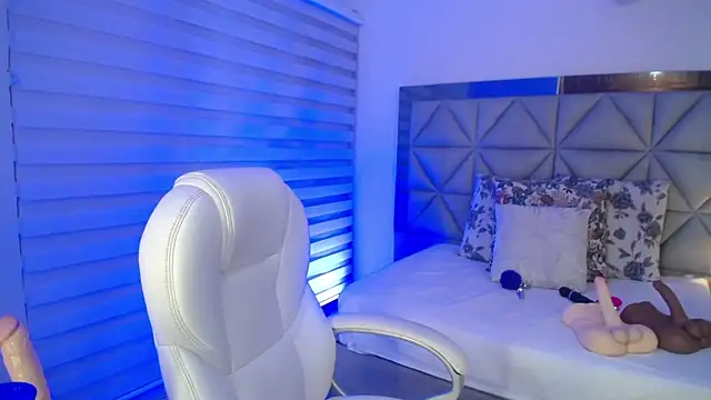 nana levy online show from October 26, 3:45 am