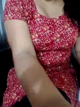Snapshot of eirlys-pearl chatting on June 16, 2:09 pm eirlys-pearl online show from June 16, 2:09 pm