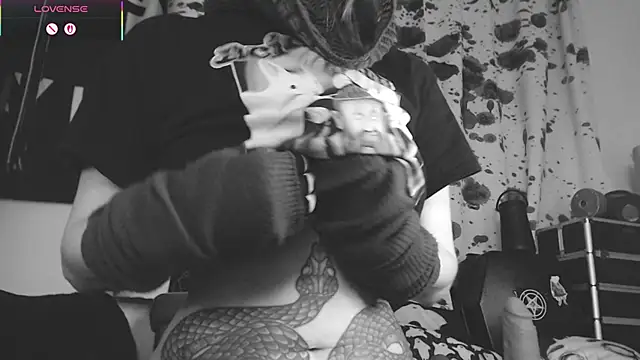 Silentmary online show from November 21, 1:10 pm