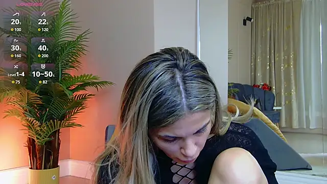 Avril Cyrus online show from March 19, 8:40 am