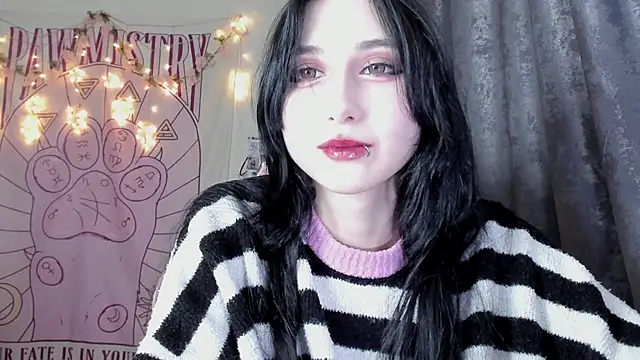 Holy420lolii online show from October 27, 6:56 pm