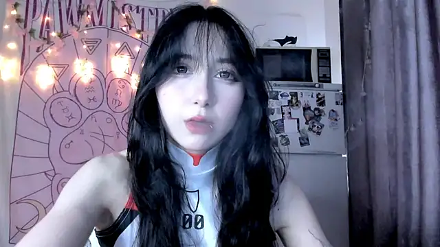 Holy420lolii online show from April 5, 3:20 pm