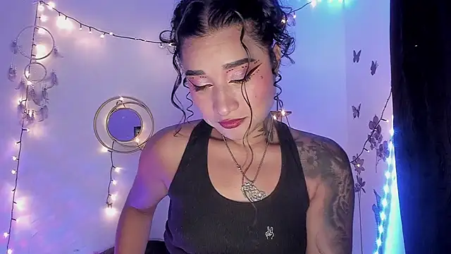 Eva Lee  online show from February 25, 6:36 am