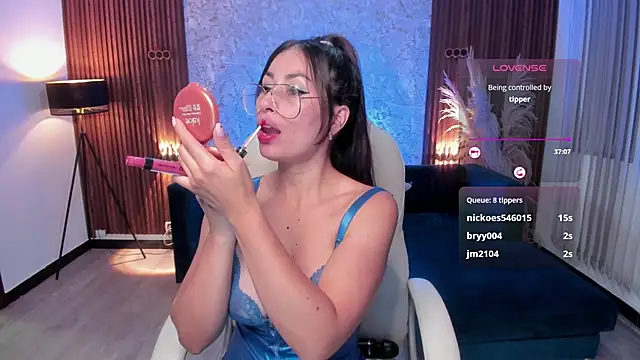 Snapshot of Bethany_Jones chatting on February 1, 7:15 am Bethany Jones online show from February 1, 7:15 am
