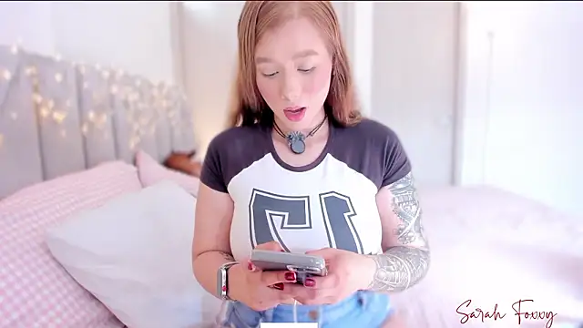 Foxxy222  online show from February 18, 9:11 pm