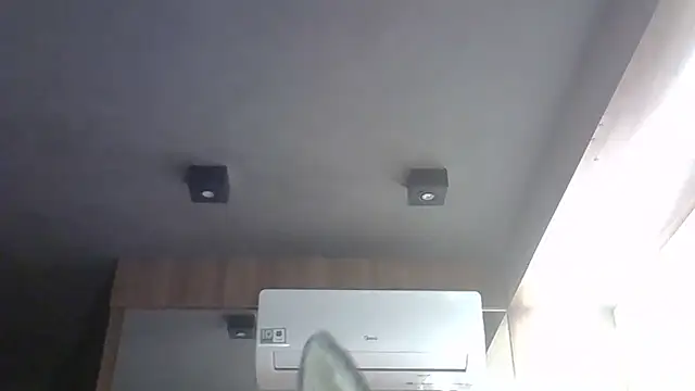 Skinny-Kitten online show from March 25, 3:01 am