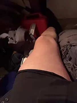 Snapshot of prekumstud chatting on February 1, 4:11 am prekumstud online show from February 1, 4:11 am