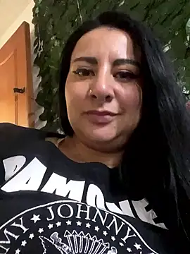 Abril Luv online show from February 14, 7:12 pm
