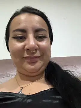 Abril Luv online show from March 31, 2:02 am