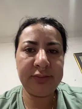 Snapshot of Abril_Luv chatting on May 1, 3:27 pm Abril Luv online show from May 1, 3:27 pm