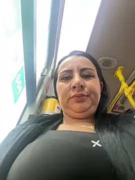 Snapshot of Abril_Luv chatting on May 6, 11:59 am Abril Luv online show from May 6, 11:59 am
