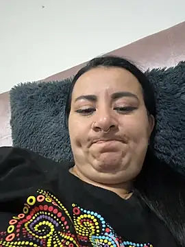 Snapshot of Abril_Luv chatting on May 14, 1:23 am Abril Luv online show from May 14, 1:23 am