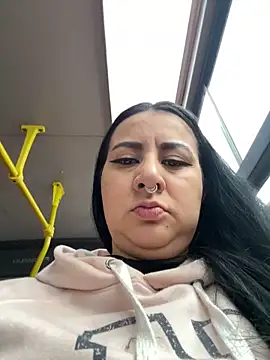 Snapshot of Abril_Luv chatting on May 30, 10:56 am Abril Luv online show from May 30, 10:56 am