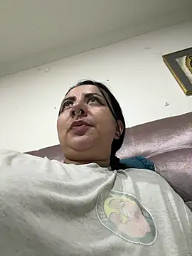 Snapshot of Abril_Luv chatting on June 2, 1:18 am Abril Luv online show from June 2, 1:18 am