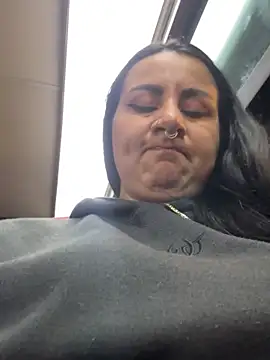 Snapshot of Abril_Luv chatting on June 17, 12:13 am Abril Luv online show from June 17, 12:13 am