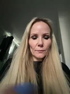 Sexual Lovable Doll online show from February 13, 9:33 pm