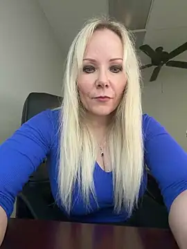 Snapshot of Sexual_Lovable_Doll chatting on June 11, 3:21 pm Sexual Lovable Doll online show from June 11, 3:21 pm