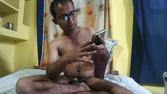 Snapshot of Cute_boy2000 chatting on December 20, 10:38 am Cute boy2000 online show from December 20, 10:38 am