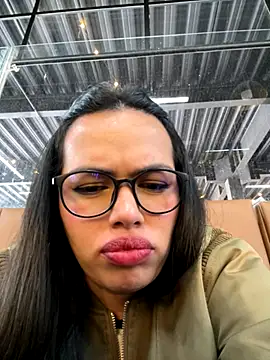 andra rose online show from November 14, 7:45 pm