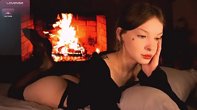 morphesoull online show from March 17, 9:51 pm