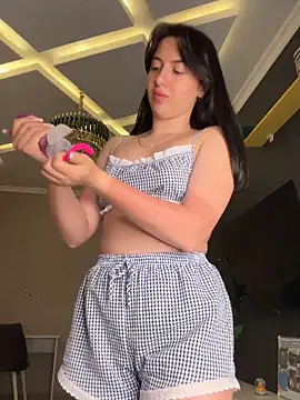 Snapshot of Tasty_Nora chatting on June 10, 11:42 am Tasty Nora online show from June 10, 11:42 am