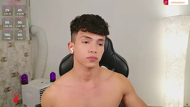 Snapshot of DannyMaximoff chatting on October 30, 1:51 am DannyMaximoff online show from October 30, 1:51 am