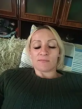 Snapshot of ulika1989 chatting on May 15, 12:56 pm ulika1989 online show from May 15, 12:56 pm