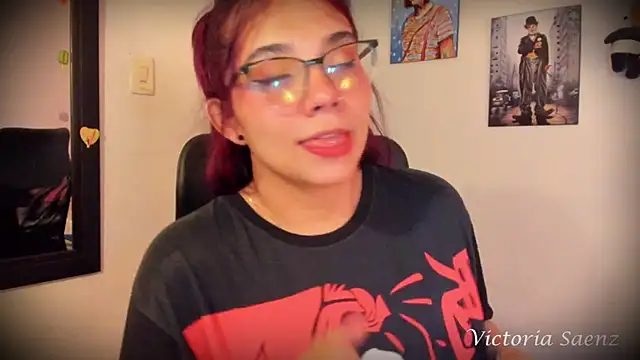 victoriaasaenz  online show from March 19, 12:59 am