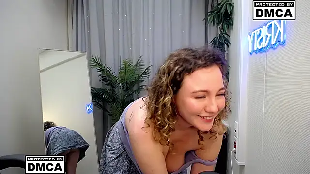 Snapshot of KRISTY_01 chatting on June 11, 5:55 pm KRISTY 01 online show from June 11, 5:55 pm