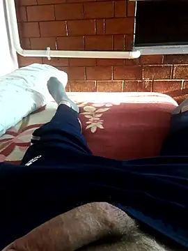 Snapshot of mihaixxx1 chatting on February 2, 1:32 pm mihaixxx1 online show from February 2, 1:32 pm