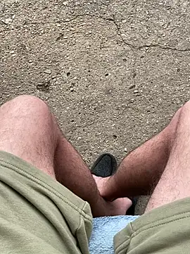 Snapshot of mihaixxx1 chatting on April 3, 9:51 am mihaixxx1 online show from April 3, 9:51 am