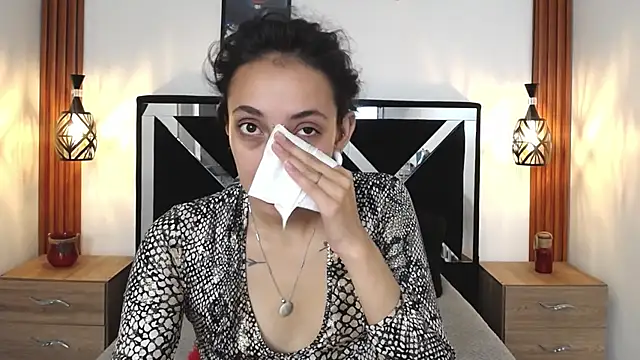 Snapshot of ORIANNA_BODMOD chatting on December 14, 8:24 pm ORIANNA BODMOD online show from December 14, 8:24 pm