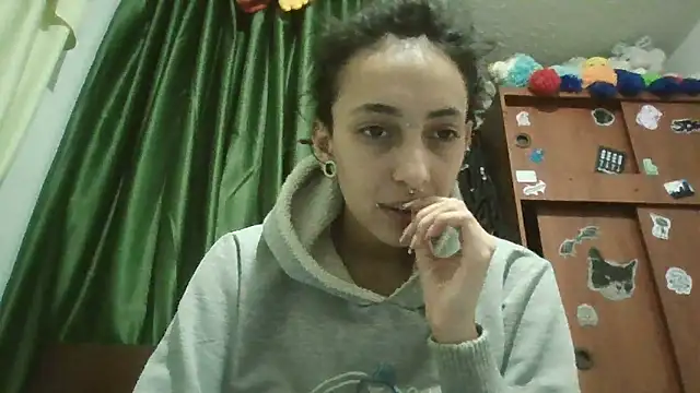 Snapshot of ORIANNA_BODMOD chatting on February 6, 2:16 am ORIANNA BODMOD online show from February 6, 2:16 am