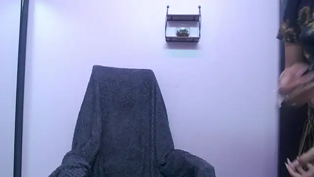 Snapshot of ORIANNA_BODMOD chatting on February 7, 10:57 pm ORIANNA BODMOD online show from February 7, 10:57 pm