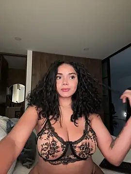 Snapshot of Mariecurl chatting on February 5, 9:40 pm Mariecurl online show from February 5, 9:40 pm