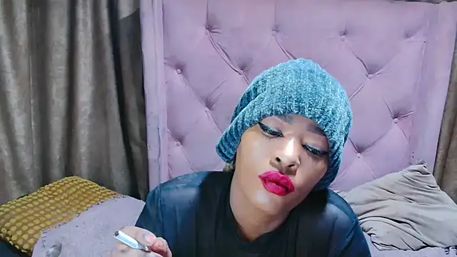 Snapshot of AFRICANGODDESSXXX chatting on June 11, 10:30 pm AFRICANGODDESSXXX online show from June 11, 10:30 pm