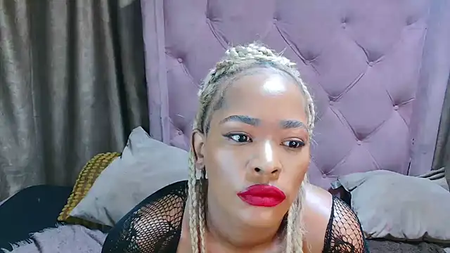 Snapshot of AFRICANGODDESSXXX chatting on June 20, 12:03 am AFRICANGODDESSXXX online show from June 20, 12:03 am