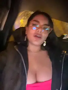 Snapshot of Insane_Issa chatting on January 23, 12:35 am Insane Issa online show from January 23, 12:35 am