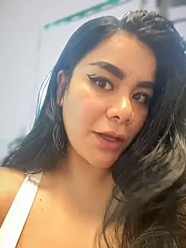 Snapshot of Insane_Issa chatting on January 24, 6:04 pm Insane Issa online show from January 24, 6:04 pm