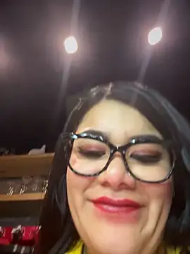 Snapshot of Insane_Issa chatting on February 2, 9:34 pm Insane Issa online show from February 2, 9:34 pm