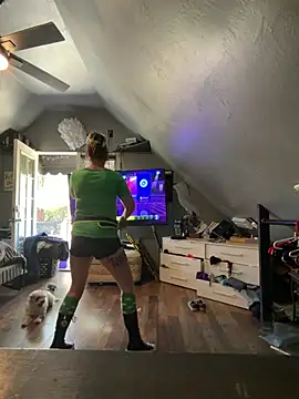 SummerBlueMoon online show from March 17, 6:00 pm