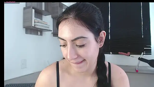 MIYESSI online show from February 26, 8:11 pm