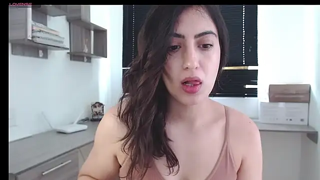 MIYESSI online show from March 4, 3:26 pm