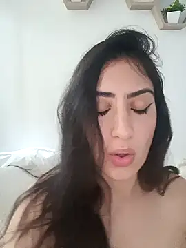 MIYESSI online show from March 30, 9:27 pm