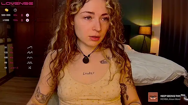 Snapshot of IttyKitty chatting on June 13, 11:46 pm IttyKitty online show from June 13, 11:46 pm