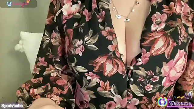 Snapshot of Sportybabe chatting on December 11, 10:27 pm Sportybabe online show from December 11, 10:27 pm