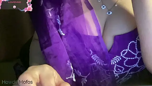 Snapshot of Sportybabe chatting on February 12, 8:48 pm Sportybabe online show from February 12, 8:48 pm