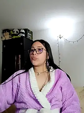 Snapshot of persefone_core chatting on December 7, 11:23 pm persefone core online show from December 7, 11:23 pm