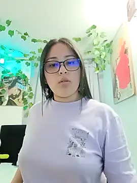 Snapshot of persefone_core chatting on September 19, 12:23 am persefone core online show from September 19, 12:23 am