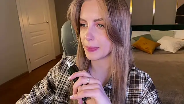 anita blairr online show from April 18, 1:09 am